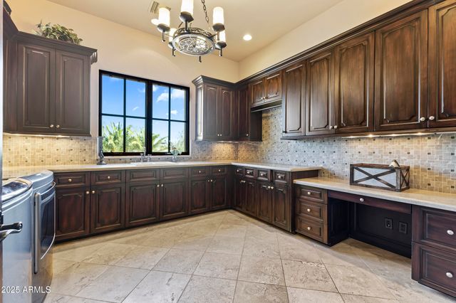 4334 E Desert Crest Drive, Paradise Valley, AZ 85253