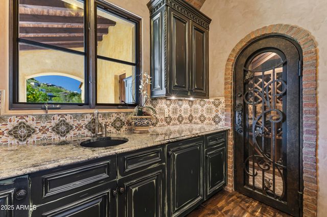 4334 E Desert Crest Drive, Paradise Valley, AZ 85253