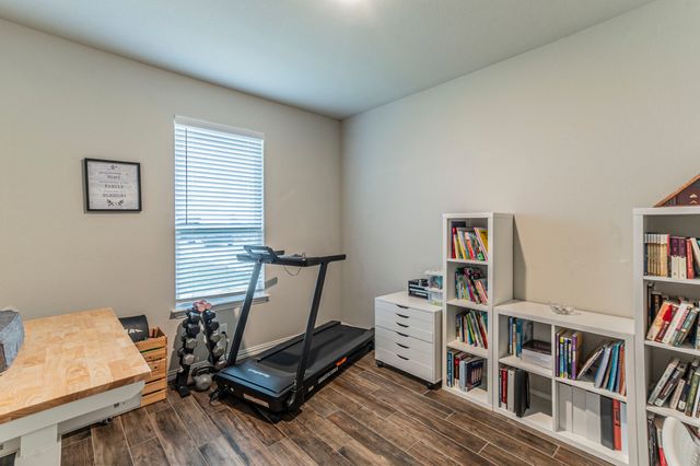 8432 Abner Road, Oak Ridge, TX 75161