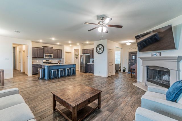 8432 Abner Road, Oak Ridge, TX 75161