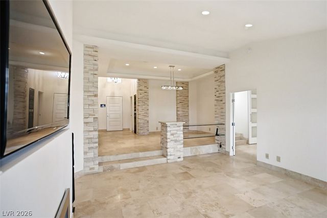 7146 Mission Hills Drive, Las Vegas, NV 89113