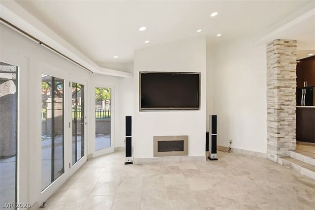 7146 Mission Hills Drive, Las Vegas, NV 89113