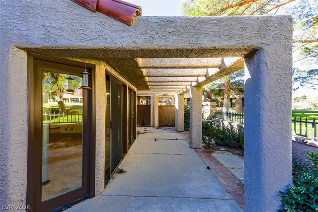 7146 Mission Hills Drive, Las Vegas, NV 89113
