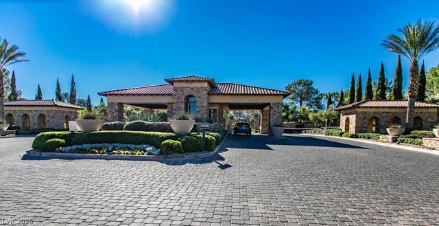 7146 Mission Hills Drive, Las Vegas, NV 89113