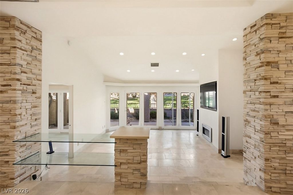 7146 Mission Hills Drive, Las Vegas, NV 89113 — photo 4