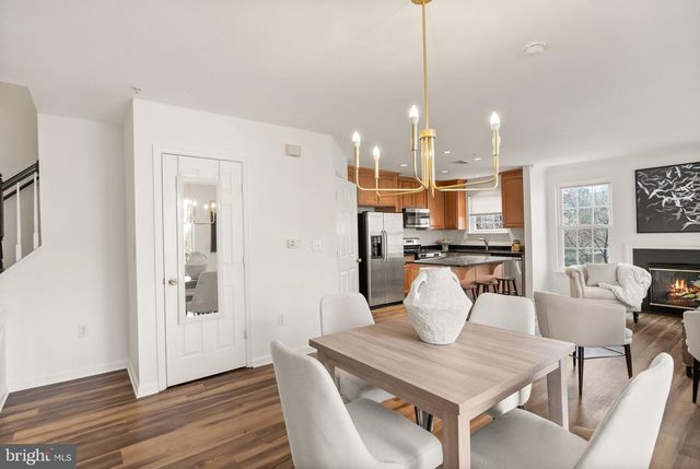 12857 FAIR BRIAR LN, Fairfax, VA 22033