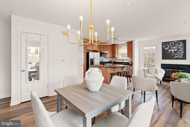 12857 FAIR BRIAR LN, Fairfax, VA 22033