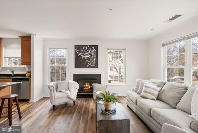 12857 FAIR BRIAR LN, Fairfax, VA 22033