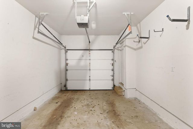 12857 FAIR BRIAR LN, Fairfax, VA 22033