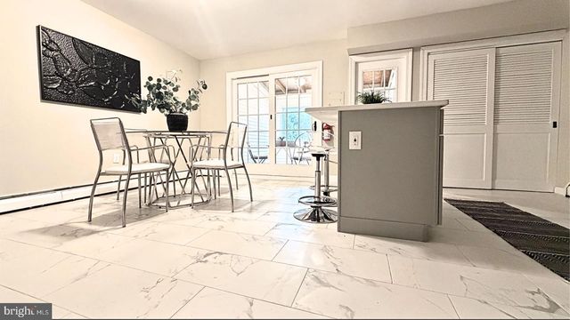 21 E CHURCH ST, Bordentown, NJ 08505