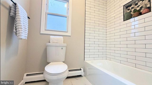 21 E CHURCH ST, Bordentown, NJ 08505