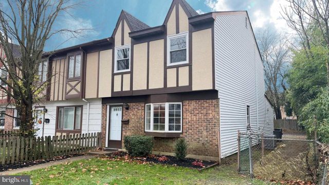 21 E CHURCH ST, Bordentown, NJ 08505