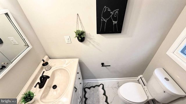 21 E CHURCH ST, Bordentown, NJ 08505