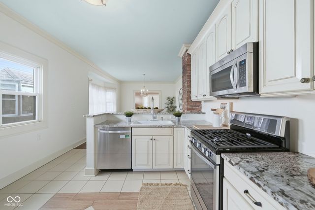 4822 Broadway Street, Indianapolis, IN 46205