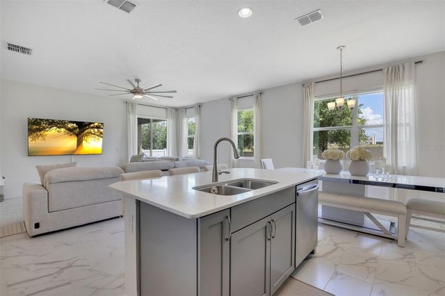 549 SAPPHIRE DRIVE, Davenport, FL 33837