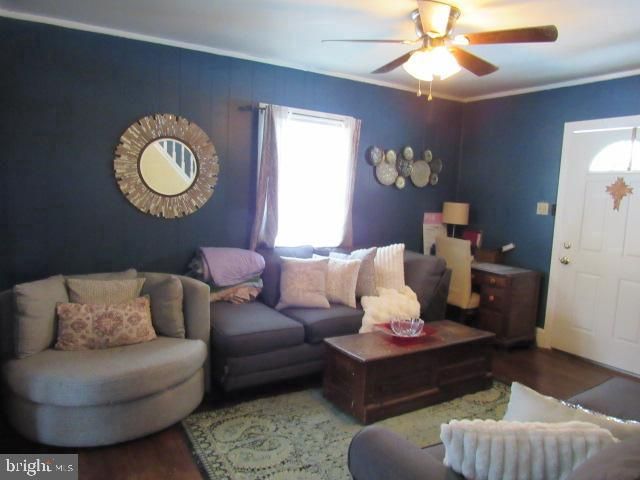 1734 ALMOND RD, Vineland, NJ 08360