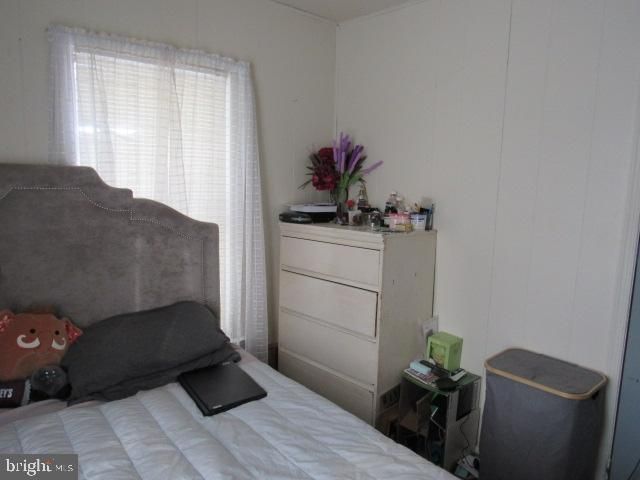 1734 ALMOND RD, Vineland, NJ 08360