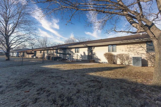 500 S KENSINGTON DRIVE, Appleton, WI 54915