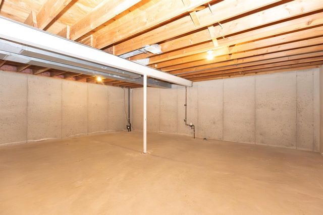 500 S KENSINGTON DRIVE, Appleton, WI 54915