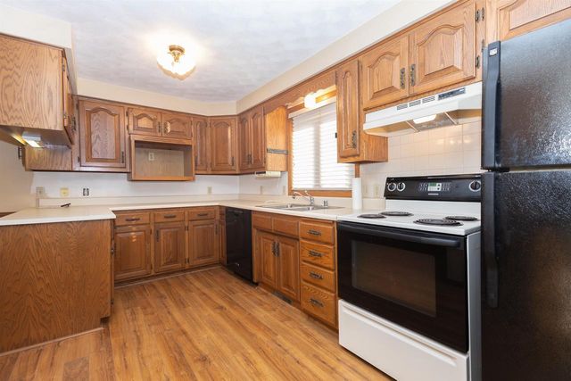 500 S KENSINGTON DRIVE, Appleton, WI 54915