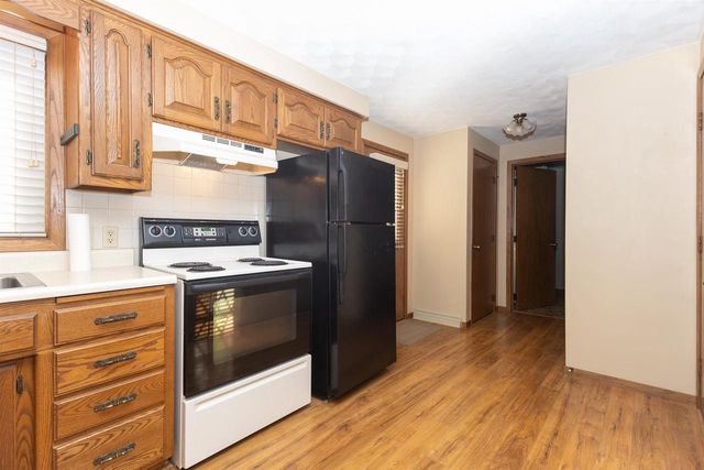 500 S KENSINGTON DRIVE, Appleton, WI 54915