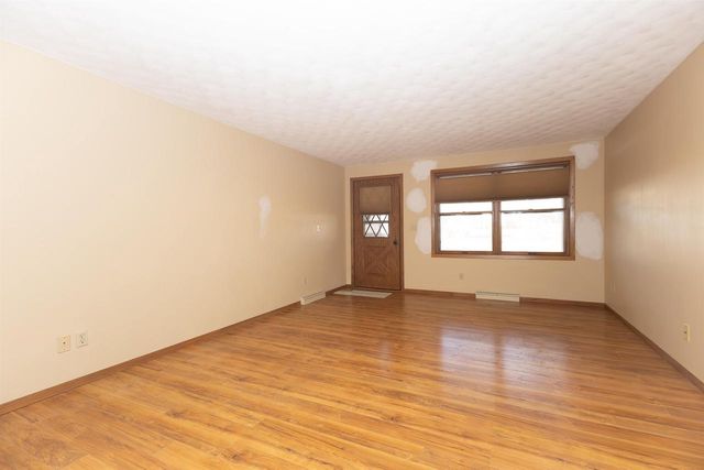 500 S KENSINGTON DRIVE, Appleton, WI 54915