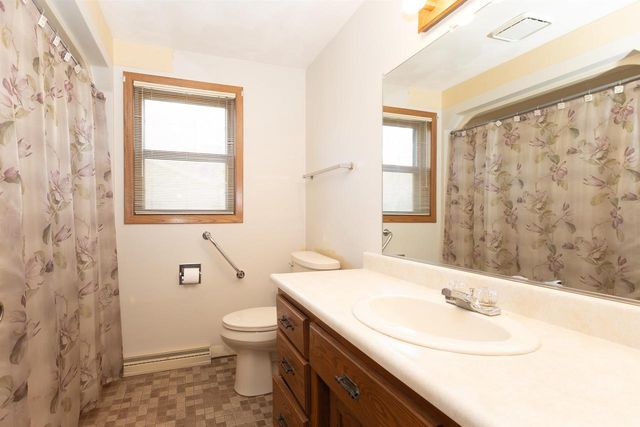 500 S KENSINGTON DRIVE, Appleton, WI 54915