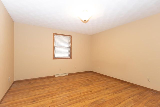 500 S KENSINGTON DRIVE, Appleton, WI 54915