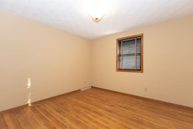 500 S KENSINGTON DRIVE, Appleton, WI 54915