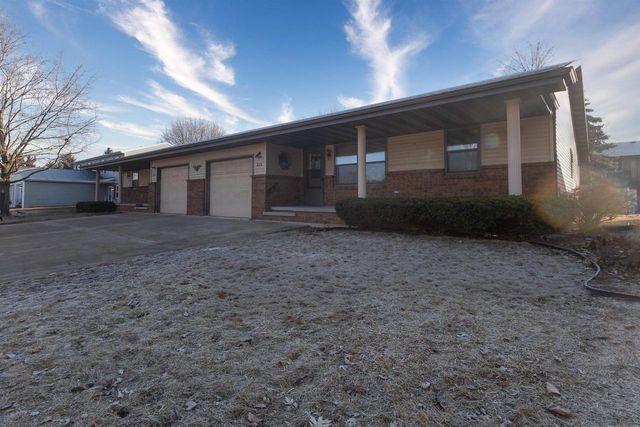 500 S KENSINGTON DRIVE, Appleton, WI 54915