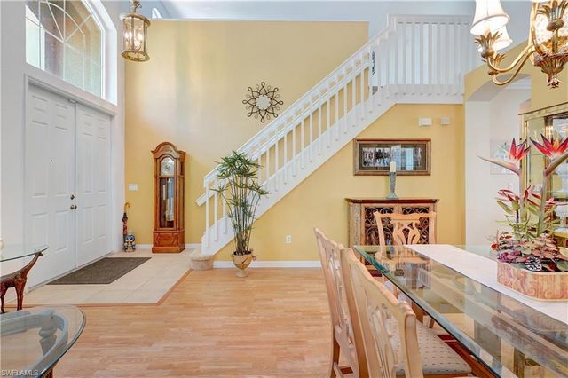 1892 Par DR, Naples, FL 34120