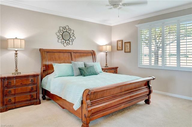 1892 Par DR, Naples, FL 34120