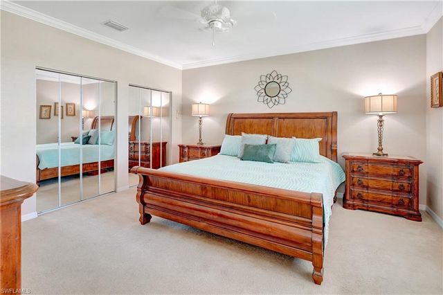 1892 Par DR, Naples, FL 34120