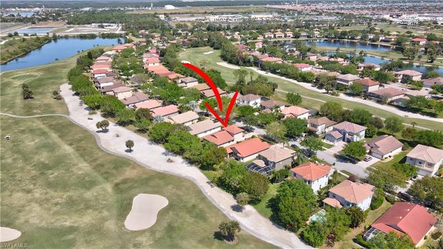 1892 Par DR, Naples, FL 34120