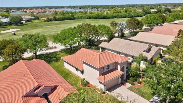 1892 Par DR, Naples, FL 34120