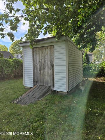 807 Mckinley Avenue, Toms River, NJ 08753