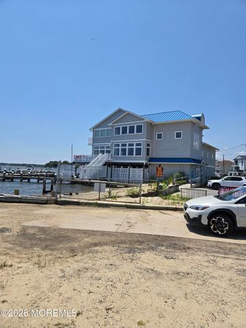 807 Mckinley Avenue, Toms River, NJ 08753