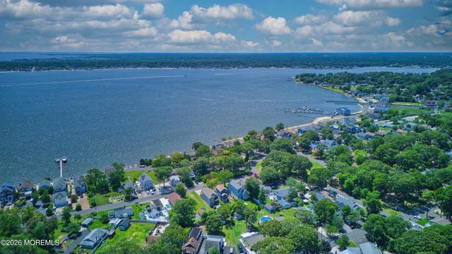 807 Mckinley Avenue, Toms River, NJ 08753