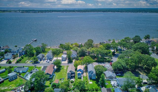 807 Mckinley Avenue, Toms River, NJ 08753