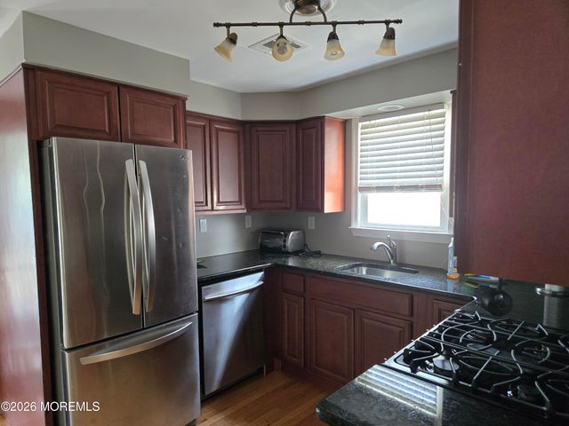 807 Mckinley Avenue, Toms River, NJ 08753