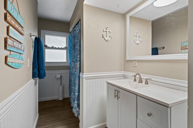 524 BARROW ST, Moberly, MO 65270