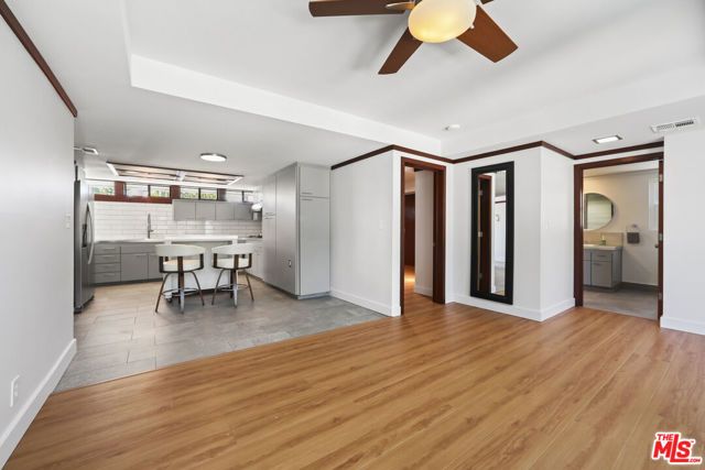 2672 Veteran Avenue, Los Angeles, CA 90064