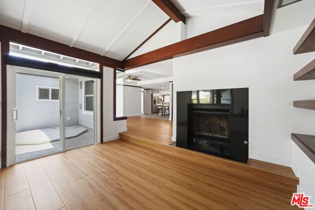 2672 Veteran Avenue, Los Angeles, CA 90064