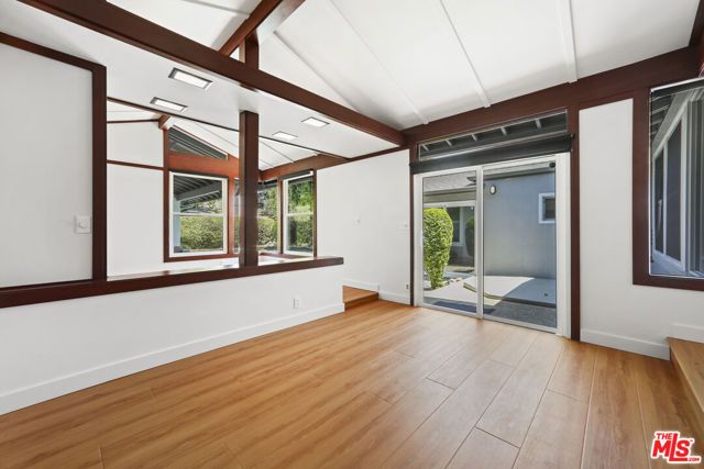 2672 Veteran Avenue, Los Angeles, CA 90064