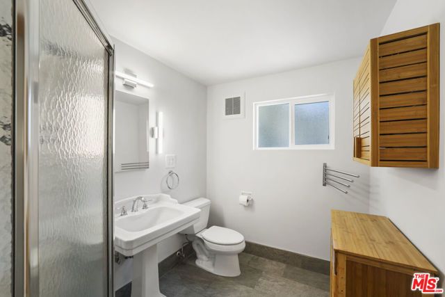 2672 Veteran Avenue, Los Angeles, CA 90064