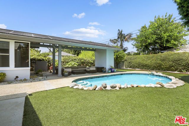 2672 Veteran Avenue, Los Angeles, CA 90064