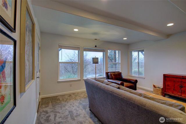 3200 Shelly Hill Road, Mount Vernon, WA 98274