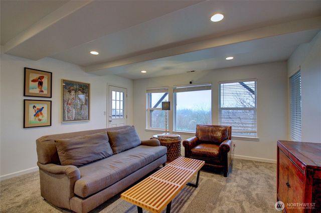 3200 Shelly Hill Road, Mount Vernon, WA 98274