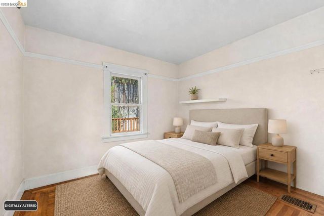 521 Zorah St, Oakland, CA 94606