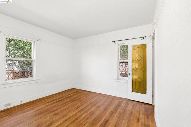 521 Zorah St, Oakland, CA 94606